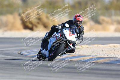 media/Jan-14-2024-SoCal Trackdays (Sun) [[2e55ec21a6]]/Turn 2 (1025am)/